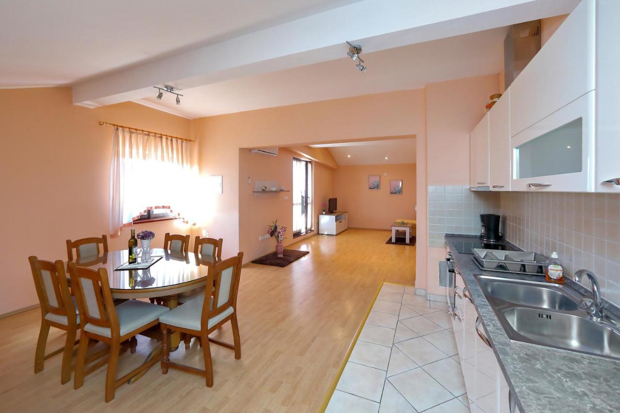 Apartmani Jagoda Bibinje Exterior photo