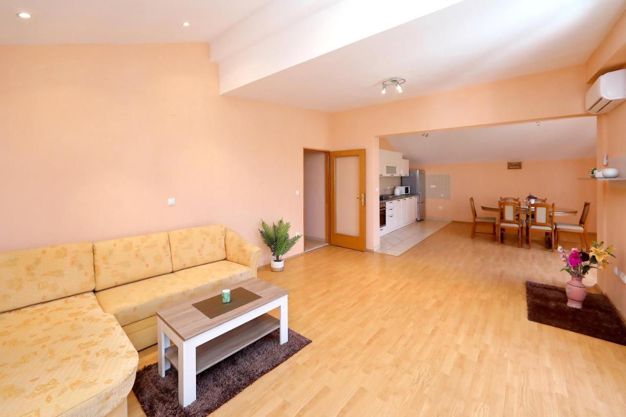 Apartmani Jagoda Bibinje Exterior photo